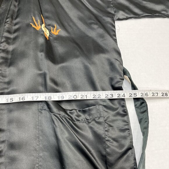 Passports by Pier 1 Kimono Robe Womens OS Black Satin Long Embroidered Dragon - Picture 9 of 9